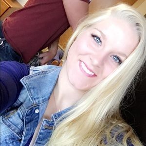 Meet your Posher, Kait