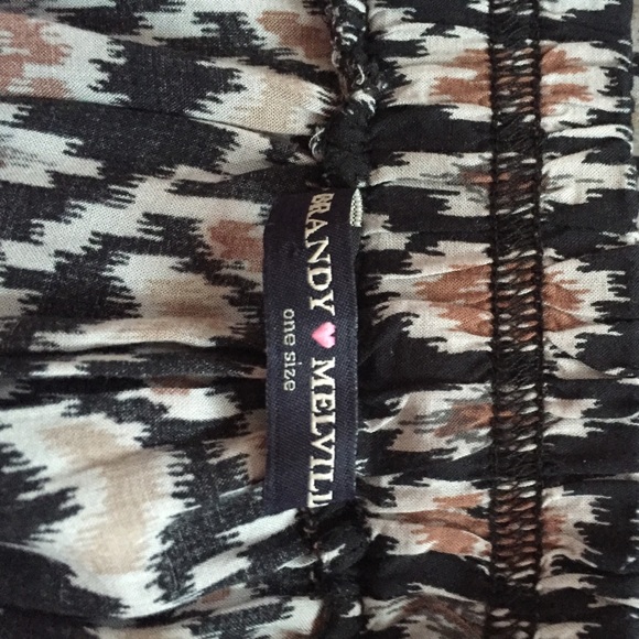 Brandy Melville | Skirts | Brandy Melville Printed Skirt | Poshmark