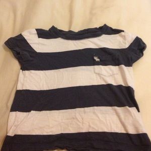 Abercrombie kids cropped t shirt