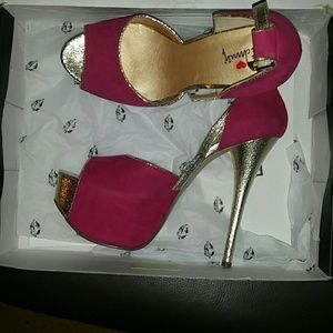 Stilletos