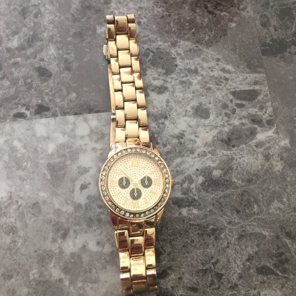 Womens gold fashion watch main image 3