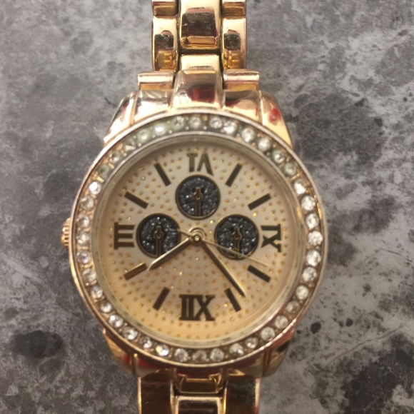 Womens gold fashion watch main image 2