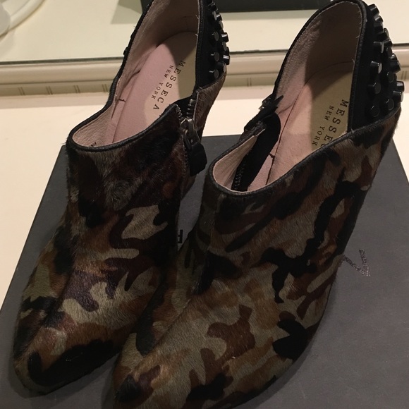 Messeca army ankle boots. Calf hair leather.