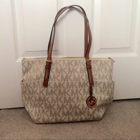 MICHAEL Michael Kors Shoulder Bag, Vanilla