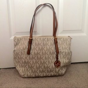MICHAEL Michael Kors Shoulder Bag, Vanilla