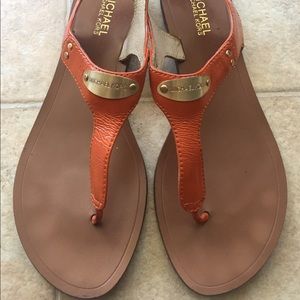 Cute MK summer sandals!