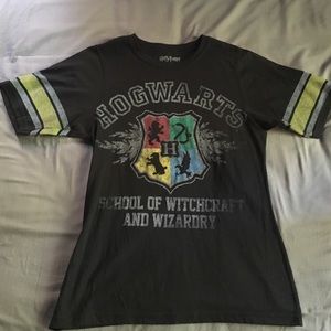 Hogwarts tee shirt