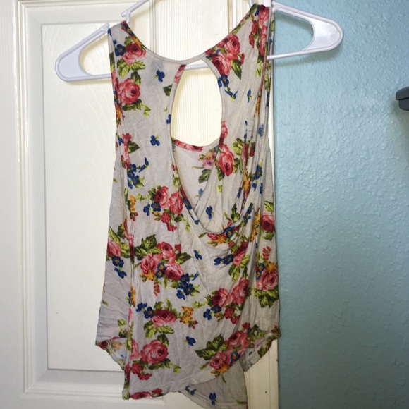 Top - Picture 2 of 2