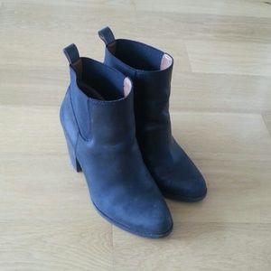 Lucky Brand black leather booties