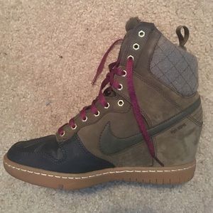 Nike olive sneakerboots