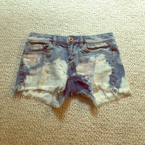 Shorts - Picture 4 of 7