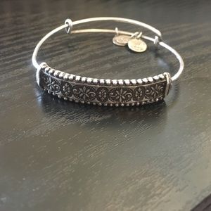 RARE Alex & Ani "Trapeze" expandable bangle