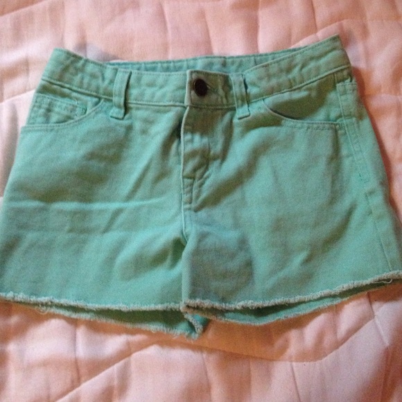 Girls Aqua Jean shorts size 10/12 - Picture 1 of 2