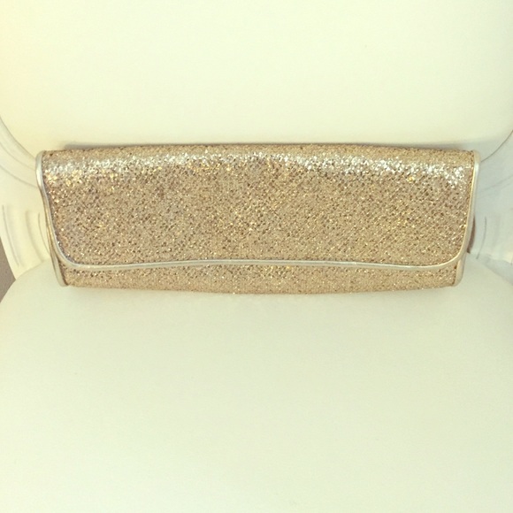 Metallic clutch
