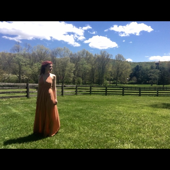 Meet your Posher, Stephanie - Picture 4 of 4