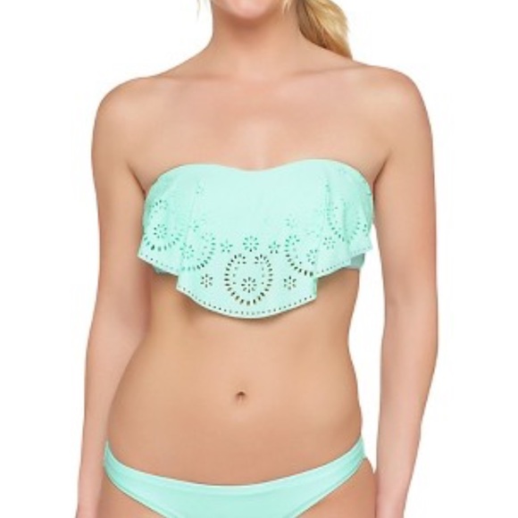 Beautiful mint bathing suit!💥💥