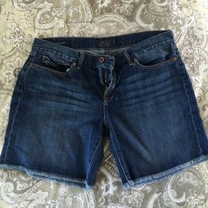 Lucky Brand- Laguna Short; Size 10