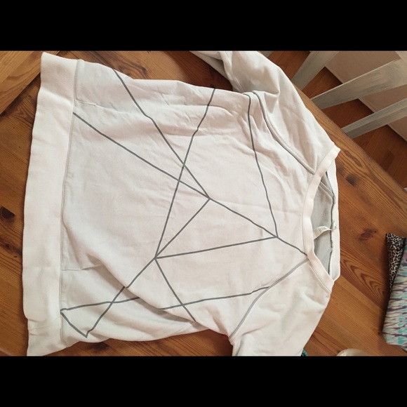 Lululemon sweat shirt! White & silver
