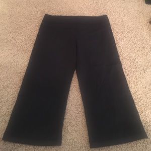 Black Lululemon crops, size 8 (see description)