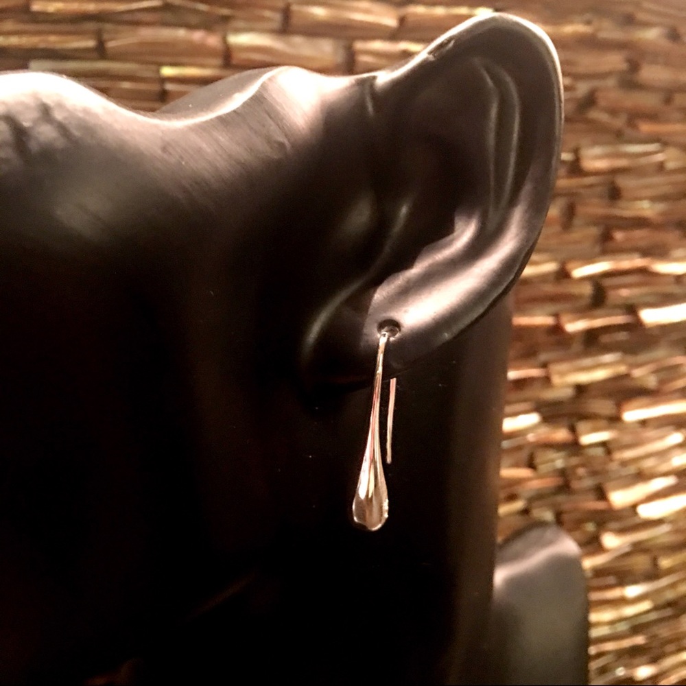 Stunning Little Silver Water Drop Earrings - Picture 6 of 8