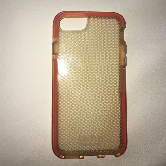 iPhone 6 Tech21 Impactology case