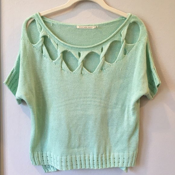 Cut-out sweater - Picture 2 of 3
