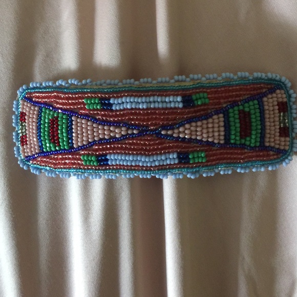 Hand Beaded Authentic Native American Barette - Picture 3 of 4