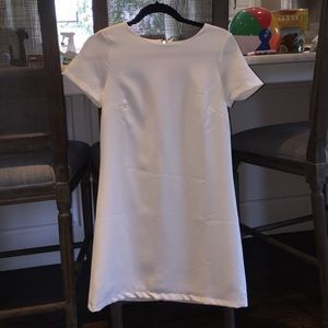 Adorable shift dress that looks great on everyone