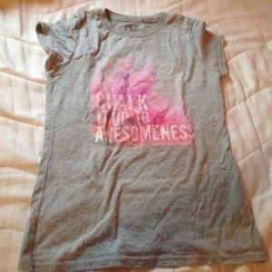 Girls gray tee shirt size 10/12