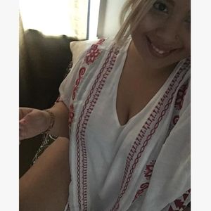 Meet your Posher, Claudia