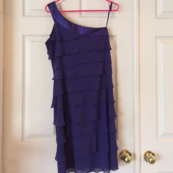 Beaded purple one-shoulder occasion dress - Picture 3 of 4