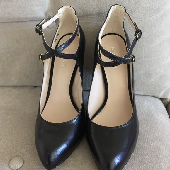 Black Cross Strap Nine West Heels