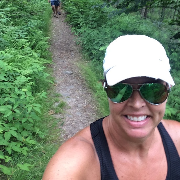 Meet your Posher, Meredith