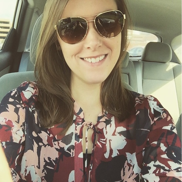 Meet your Posher, Abby
