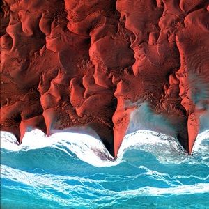 Meet your Posher, Emanuelle