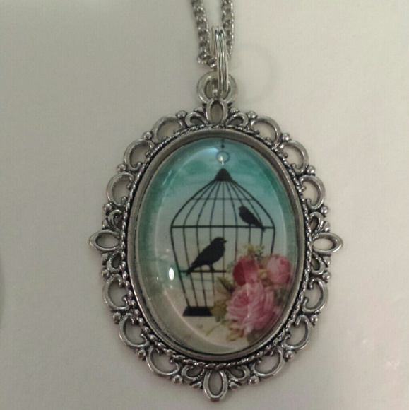 Floral Birdhouse Silvertone Cameo Necklace - Picture 2 of 6