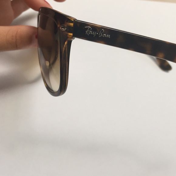 Lightly used Rayban Sunglasses - Picture 3 of 4