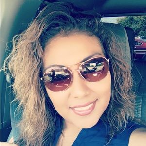 Meet your Posher, Brenda