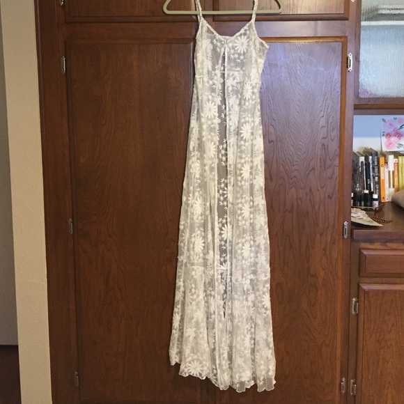 White lace dress