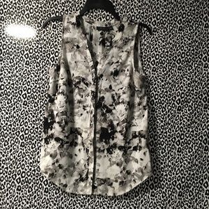 Apt 9 sleeveless blouse