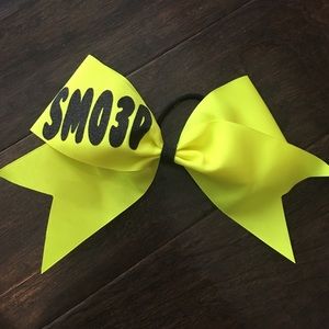Cali Smoed Bow