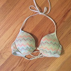 VS 34B swim top
