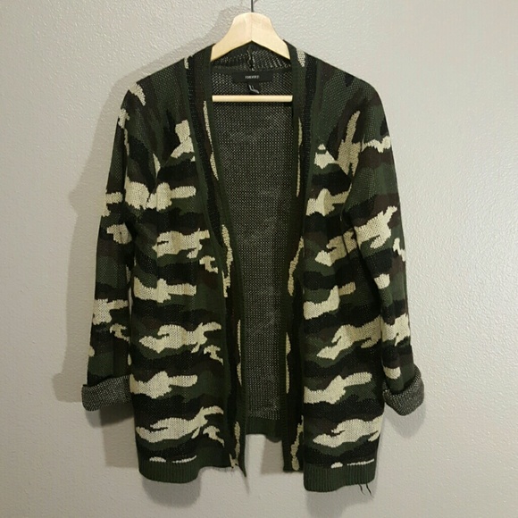 Camo Boyfriend Cardigan / Large