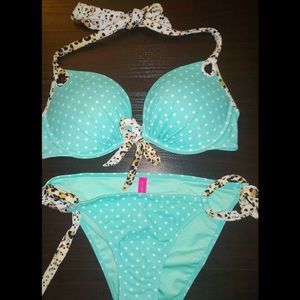 VS bikini