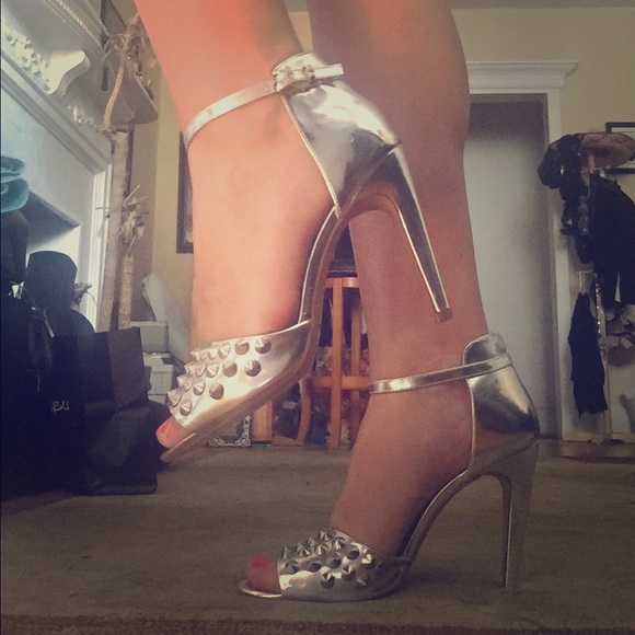 Silver Spike ⭐️ Studded Stilettos
