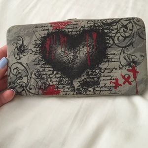 Wallet with heart on it