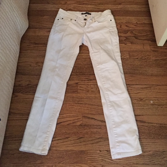 Jeans - Picture 2 of 3