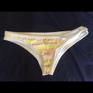 VS bikini bottoms size M
