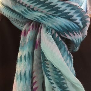 A beautiful scarf