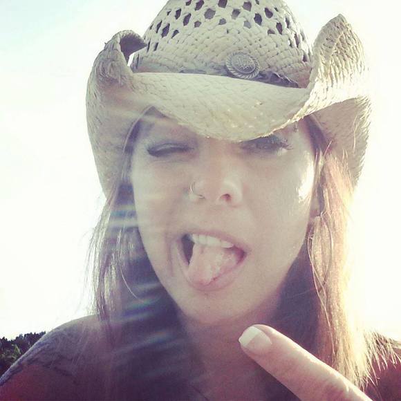 Meet your Posher, Kari